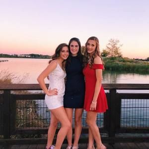 Meet your Posher, Nina